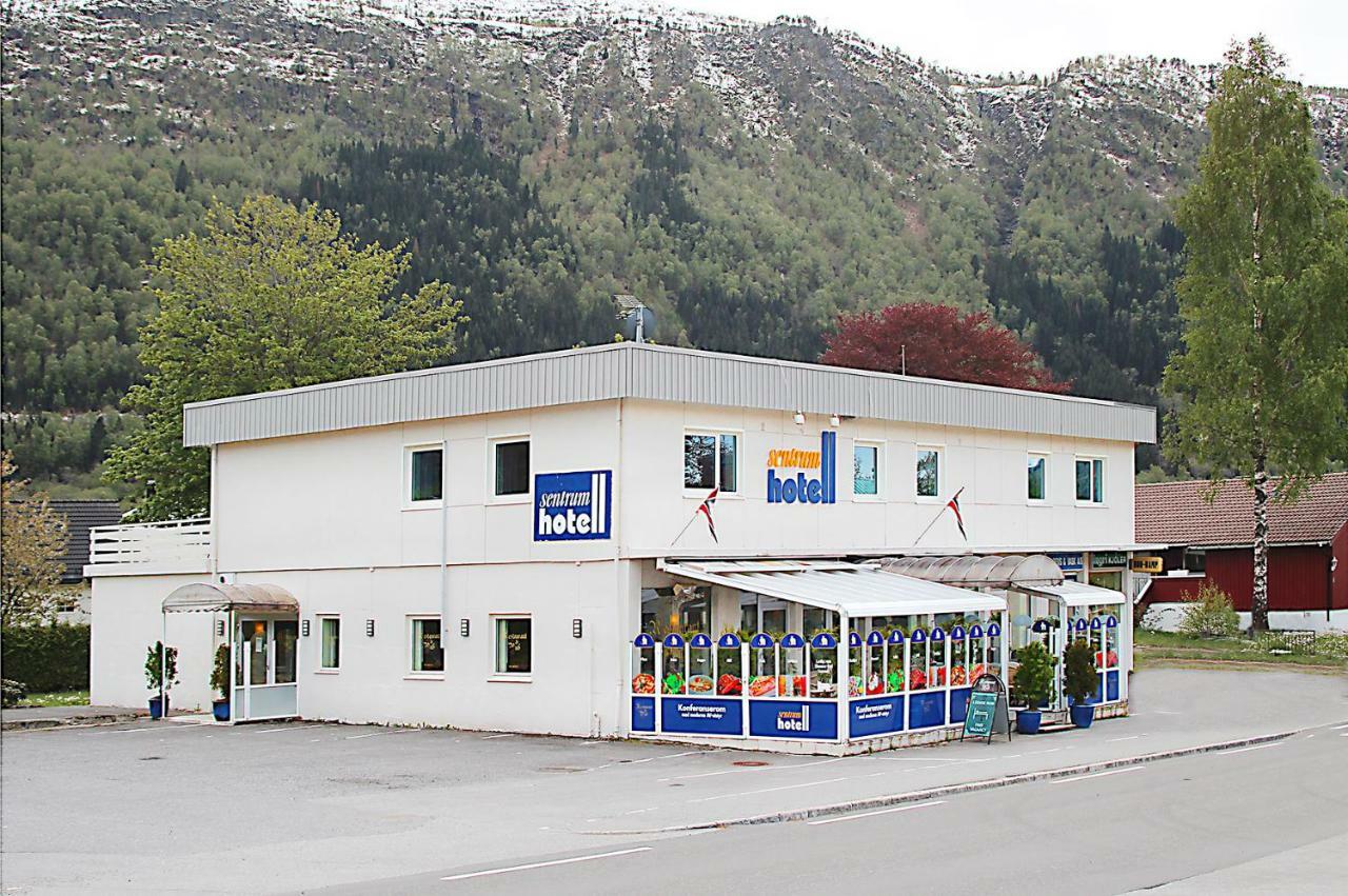 Sentrum Hotel Nordfjordeid Exterior photo